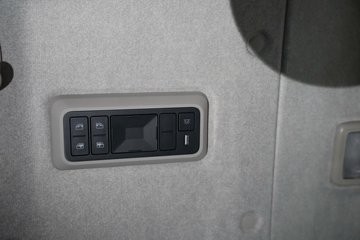 �������ó� ���KR PLUS 7.5L���� 385���� 4X2 ����8�� AMT�Զ��� 6.8�ײ�դʽ�ػ���ͼƬ