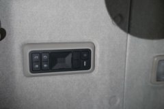 东风商用车 天锦KR PLUS 7.5L柴油 385马力 4X2 东风8档 AMT自动档 6.8米仓栅式载货车