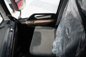 �������ó� ���KR PLUS 7.5L���� 385���� 4X2 ����8�� AMT�Զ��� 6.8�ײ�դʽ�ػ���ͼƬ