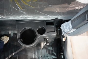 �������ó� ���KR PLUS 7.5L���� 385���� 4X2 ����8�� AMT�Զ��� 6.8�ײ�դʽ�ػ���ͼƬ