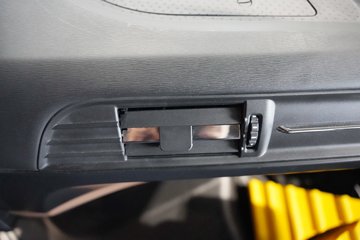 �������ó� ���KR PLUS 7.5L���� 385���� 4X2 ����8�� AMT�Զ��� 6.8�ײ�դʽ�ػ���ͼƬ