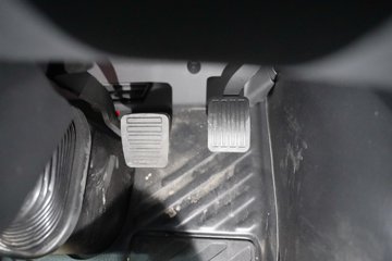 �������ó� ���KR PLUS 7.5L���� 385���� 4X2 ����8�� AMT�Զ��� 6.8�ײ�դʽ�ػ���ͼƬ