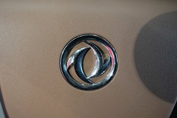 �������ó� ���KR PLUS 7.5L���� 385���� 4X2 ����8�� AMT�Զ��� 6.8�ײ�դʽ�ػ���ͼƬ