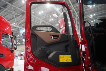 �������ó� ���KR PLUS 7.5L���� 385���� 4X2 ����8�� AMT�Զ��� 6.8�ײ�դʽ�ػ���ͼƬ