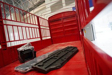 �������ó� ���KR PLUS 7.5L���� 385���� 4X2 ����8�� AMT�Զ��� 6.8�ײ�դʽ�ػ���ͼƬ