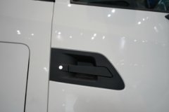 东风天龙KL 380马力 4X2 9.65米冷藏车