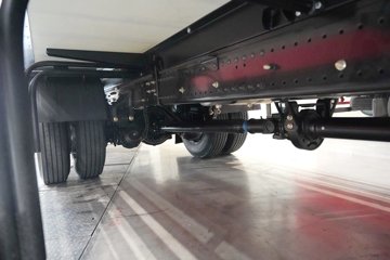 ��������KL 380���� 4X2 9.65����س�ͼƬ