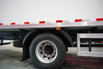 ��������KL 380���� 4X2 9.65����س�ͼƬ