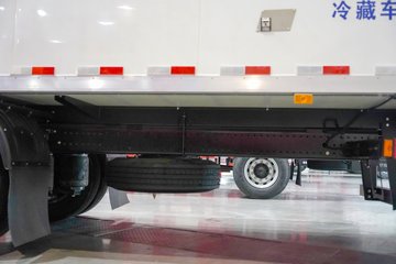 ��������KL 380���� 4X2 9.65����س�ͼƬ