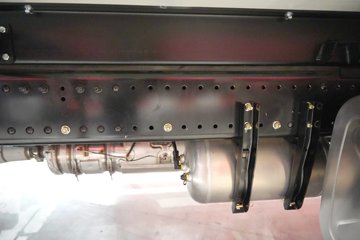 ��������KL 380���� 4X2 9.65����س�ͼƬ