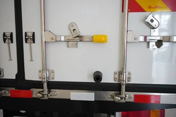 ��������KL 380���� 4X2 9.65����س�ͼƬ