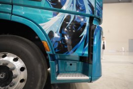 东风天龙KL&nbsp;牵引车外观                                                图片