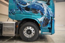 东风天龙KL&nbsp;牵引车外观                                                图片