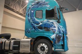 东风天龙KL&nbsp;牵引车外观                                                图片