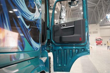�������ó� ����KL 12.9L���� 600���� 6X4 ����12�� AMT�Զ��� ǣ����ͼƬ