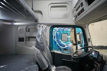 �������ó� ����KL 12.9L���� 600���� 6X4 ����12�� AMT�Զ��� ǣ����ͼƬ