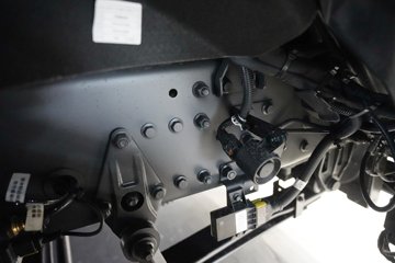 �������ó� ����KL 12.9L���� 600���� 6X4 ����12�� AMT�Զ��� ǣ����ͼƬ