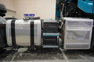 �������ó� ����KL 12.9L���� 600���� 6X4 ����12�� AMT�Զ��� ǣ����ͼƬ