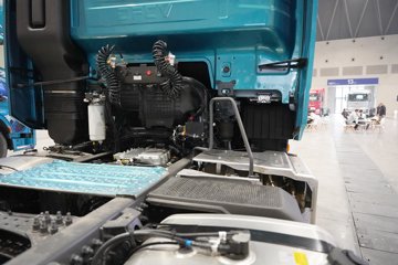 �������ó� ����KL 12.9L���� 600���� 6X4 ����12�� AMT�Զ��� ǣ����ͼƬ