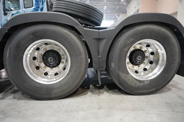 �������ó� ����KL 12.9L���� 600���� 6X4 ����12�� AMT�Զ��� ǣ����ͼƬ