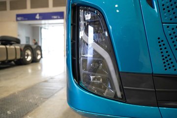 ��������KH 640���� 6X4 AMT�Զ��� ǣ����ͼƬ