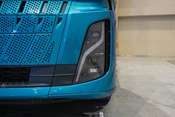 ��������KH 640���� 6X4 AMT�Զ��� ǣ����ͼƬ