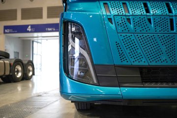 ��������KH 640���� 6X4 AMT�Զ��� ǣ����ͼƬ