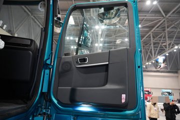 ��������KH 640���� 6X4 AMT�Զ��� ǣ����ͼƬ