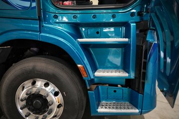 ��������KH 640���� 6X4 AMT�Զ��� ǣ����ͼƬ