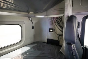 ��������KH 640���� 6X4 AMT�Զ��� ǣ����ͼƬ