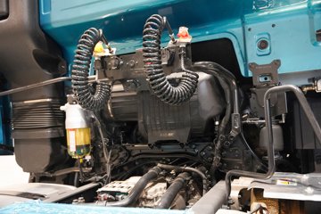 ��������KH 640���� 6X4 AMT�Զ��� ǣ����ͼƬ