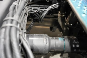 ��������KH 640���� 6X4 AMT�Զ��� ǣ����ͼƬ