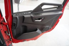 东风天锦KR&nbsp;平板运输车驾驶室图片