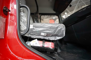 �������ó� ���KR 260���� 4X2 ƽ�����䳵ͼƬ