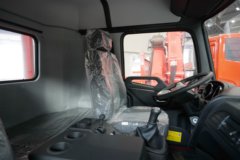 东风商用车 天锦KR 260马力 4X2 平板运输车