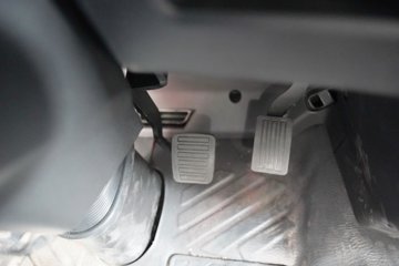 �������ó� ���KR 260���� 4X2 ƽ�����䳵ͼƬ