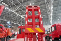 东风商用车 天锦KR 260马力 4X2 平板运输车