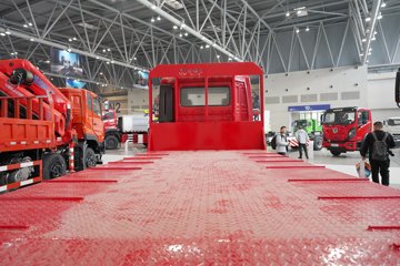 �������ó� ���KR 260���� 4X2 ƽ�����䳵ͼƬ