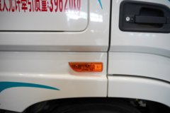 东风天龙旗舰KX 14.5L LNG 630马力 6X4 赢动 AMT手自一体 牵引车