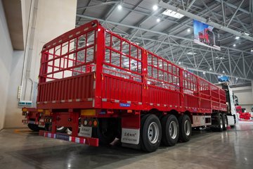 ���������콢KX 14.5L LNG 630���� 6X4 Ӯ�� AMT����һ�� ǣ����ͼƬ