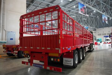 ���������콢KX 14.5L LNG 630���� 6X4 Ӯ�� AMT����һ�� ǣ����ͼƬ