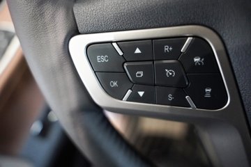 ���������콢KX 14.5L LNG 630���� 6X4 Ӯ�� AMT����һ�� ǣ����ͼƬ