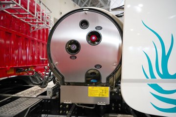 ���������콢KX 14.5L LNG 630���� 6X4 Ӯ�� AMT����һ�� ǣ����ͼƬ