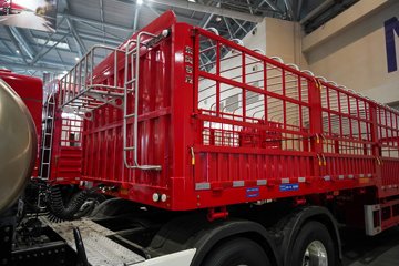 ���������콢KX 14.5L LNG 630���� 6X4 Ӯ�� AMT����һ�� ǣ����ͼƬ