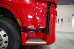 东风天龙KL 12.9L LNG 520马力 6X4 东风14档 牵引车