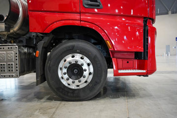 ��������KL 12.9L LNG 520���� 6X4 ����14�� ǣ����ͼƬ