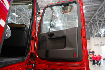 ��������KL 12.9L LNG 520���� 6X4 ����14�� ǣ����ͼƬ