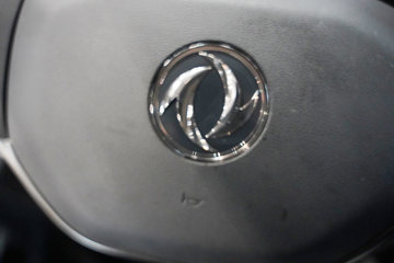 ��������KL 12.9L LNG 520���� 6X4 ����14�� ǣ����ͼƬ