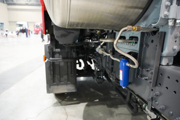 ��������KL 12.9L LNG 520���� 6X4 ����14�� ǣ����ͼƬ