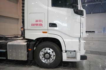 �������ó� �����콢KX ���߰� 12.5L���� 580���� 4X2 AMT�Զ��� ǣ����ͼƬ